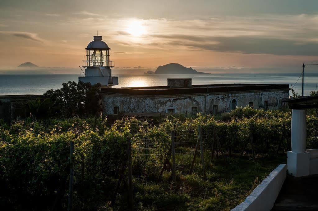 Capofaro Locanda & Malvasia Malfa  Bagian luar foto